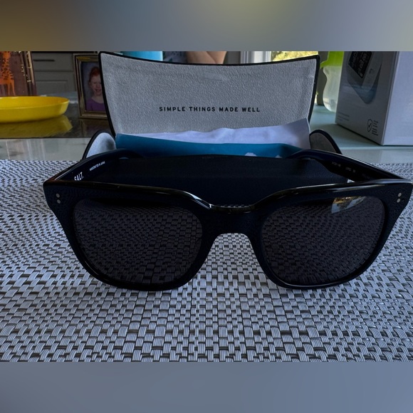 SALT. Lopez Sunglasses, Black, Polarized. Perfect Condition. - Picture 5 of 6
